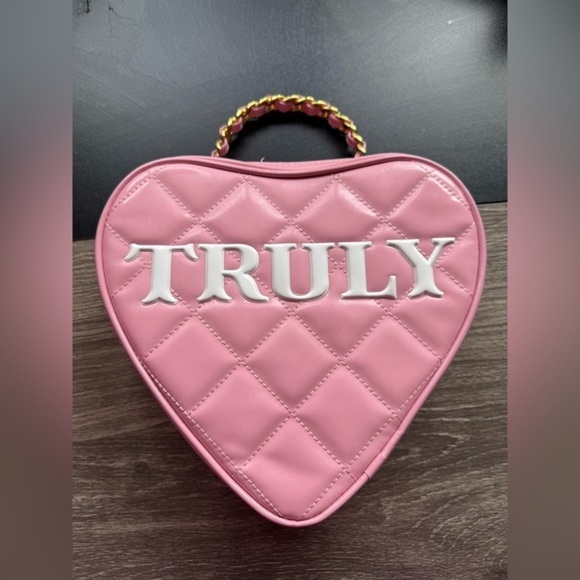 Truly Pink Quilted Heart Bag - Picture 1 of 8